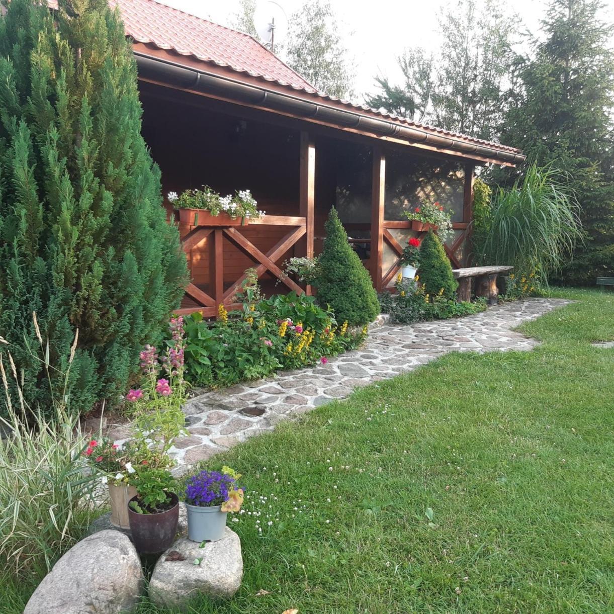 Domek W Kwiatach Zyndaki Exterior photo